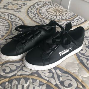 Puma Sneakers